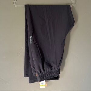 Reebok Men’s Large Lightweight Gray Athletic Joggers